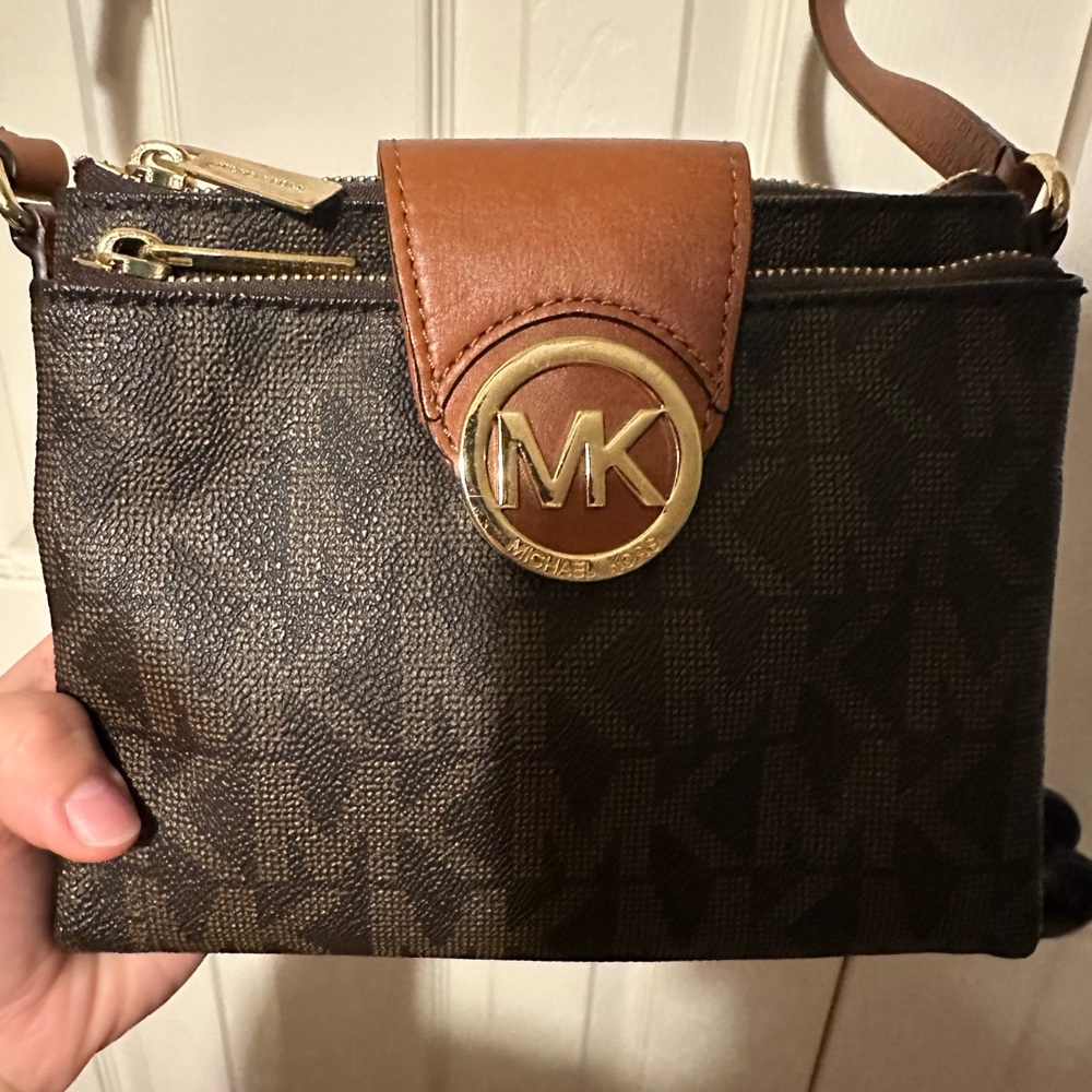 Michael Kors Crossbody Purse EUC
